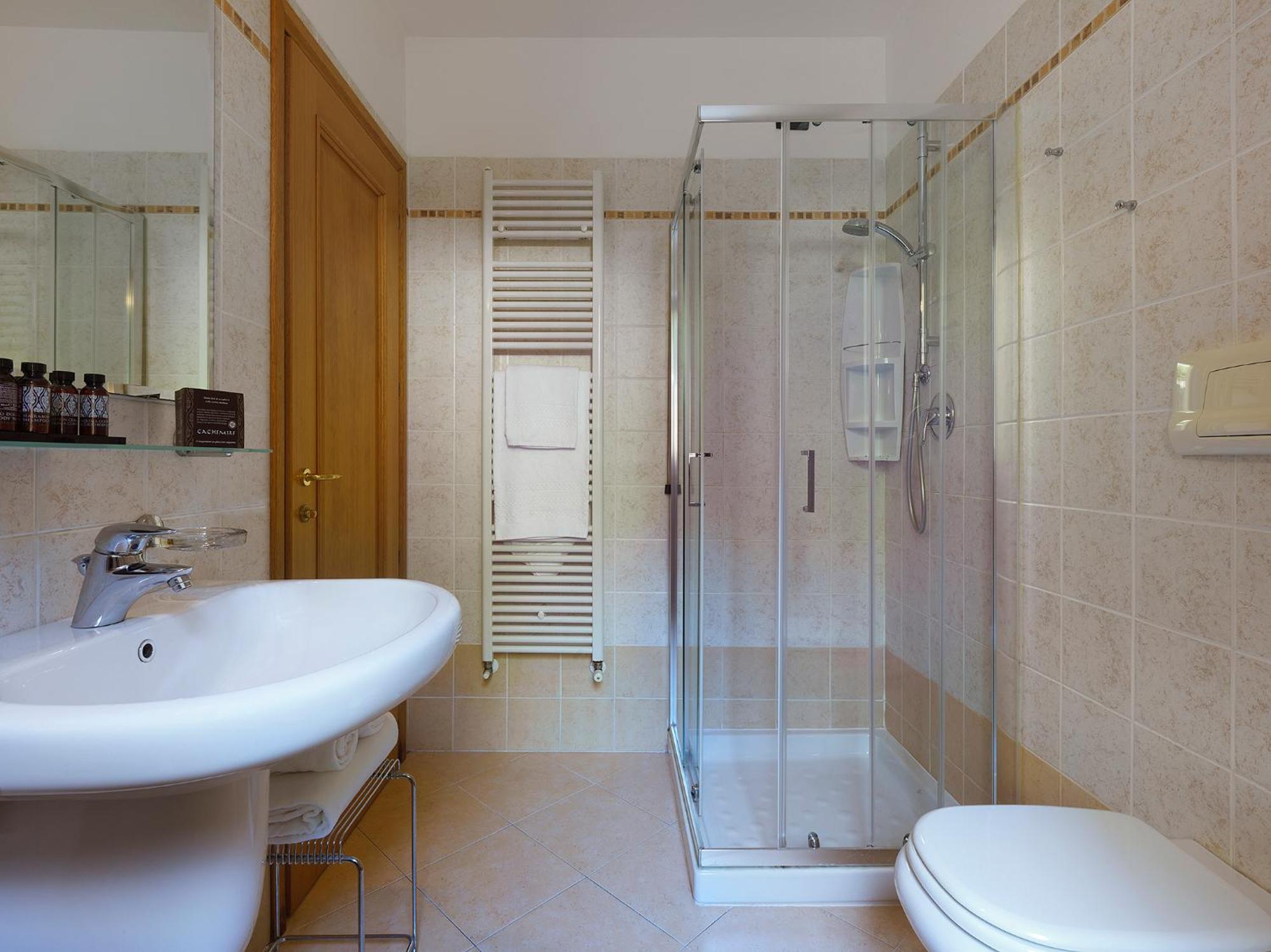 Residence Besass, Gtsgroup Tignale Luaran gambar