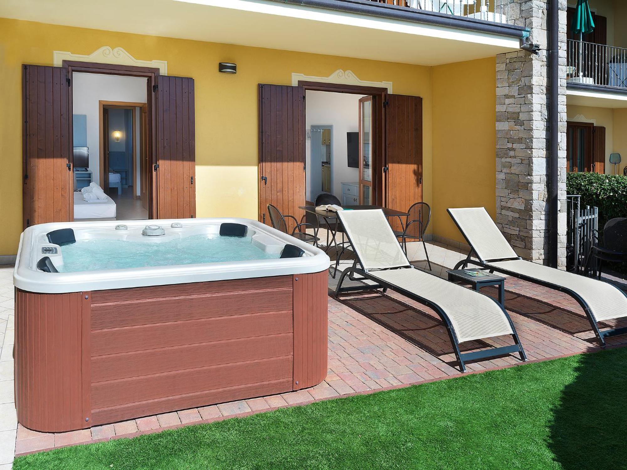 Residence Besass, Gtsgroup Tignale Luaran gambar
